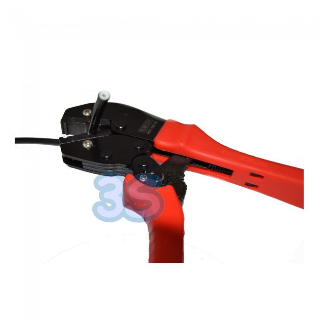Outil de sertissage manuel pour tube capillaire thermoplastique