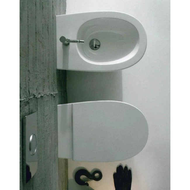 Ensemble de sanitaires suspendus 4ALL - Abattant WC-bidet Ceramica Globo avec fermeture traditionnelle